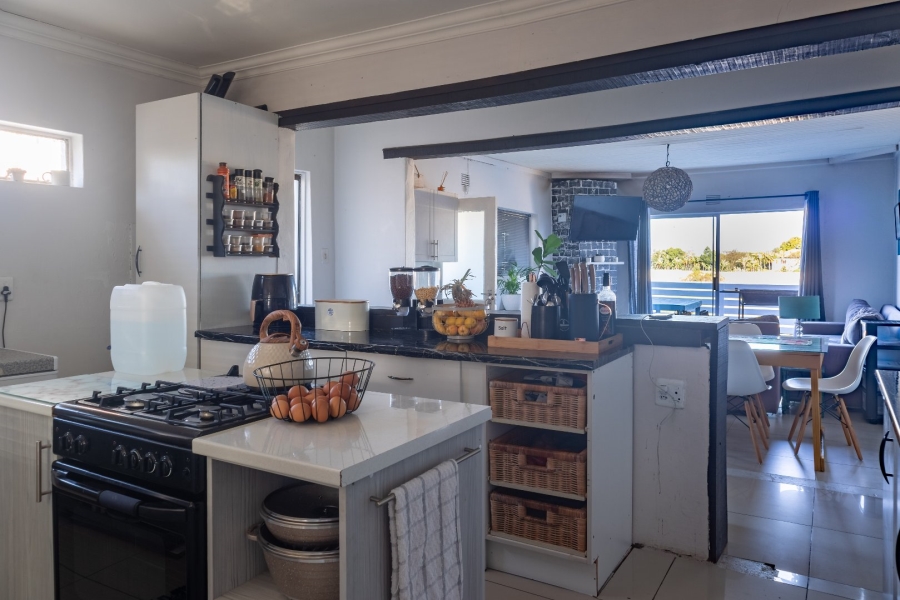 9 Bedroom Property for Sale in New Horizons Western Cape